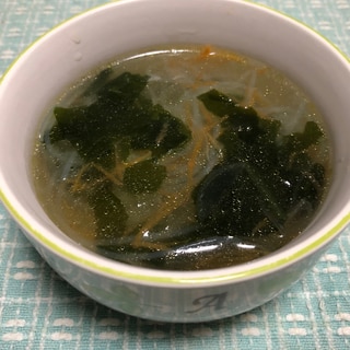 あっという間に完成！　わかめと春雨の中華スープ